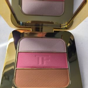 Tom Ford Soleil Contouring Palette in 02 Soleil Afterglow
